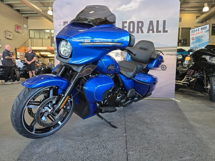 2025 HARLEY-DAVIDSON FLHXU STREET GLIDE ULTRA (117)