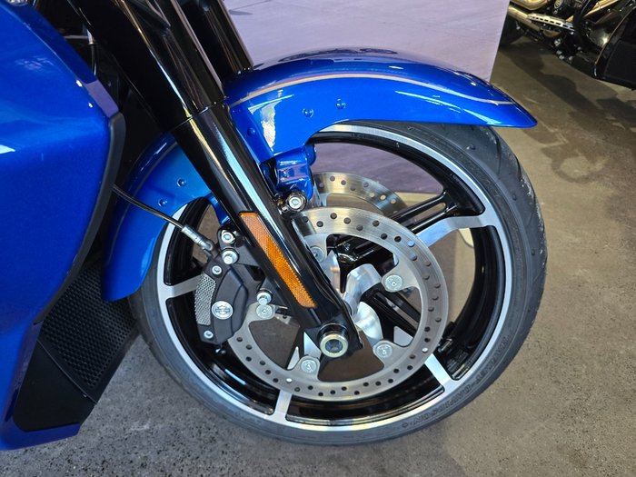 2025 HARLEY-DAVIDSON FLHXU STREET GLIDE ULTRA (117)