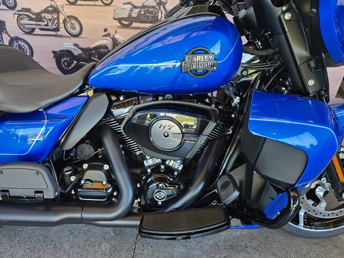 2025 HARLEY-DAVIDSON FLHXU STREET GLIDE ULTRA (117)