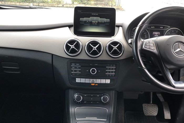 2017 Mercedes-Benz B-Class B180