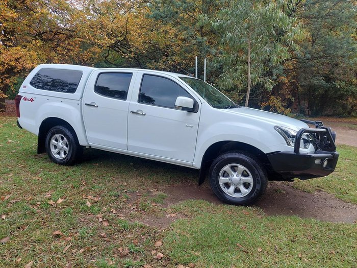 2017 Isuzu D-MAX LS-M