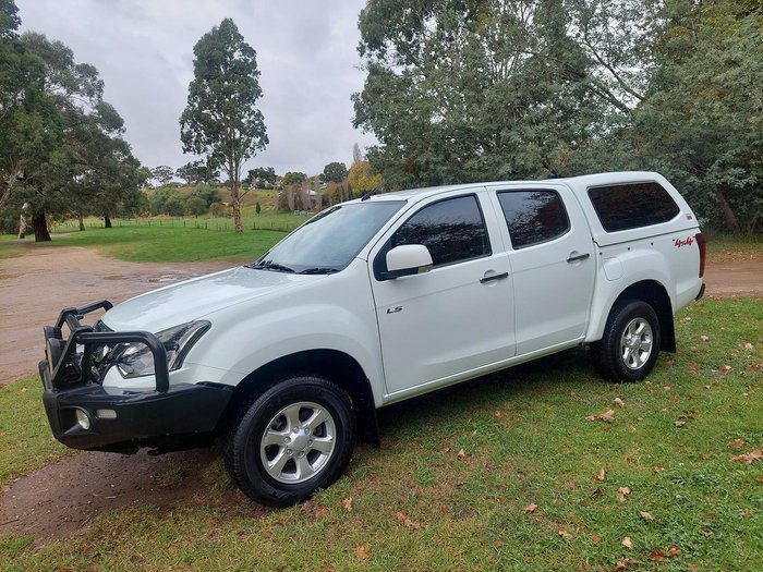 2017 Isuzu D-MAX LS-M