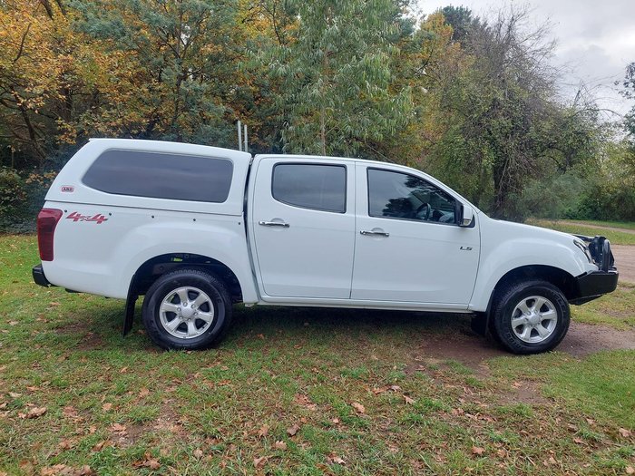 2017 Isuzu D-MAX LS-M
