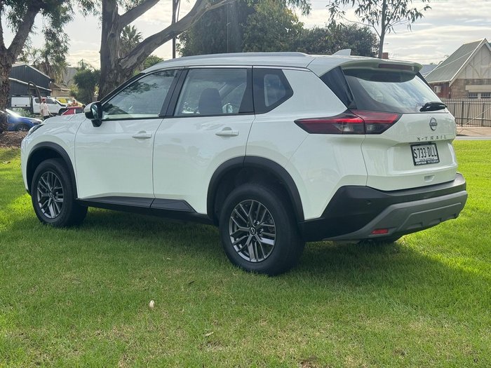 2024 Nissan X-TRAIL ST