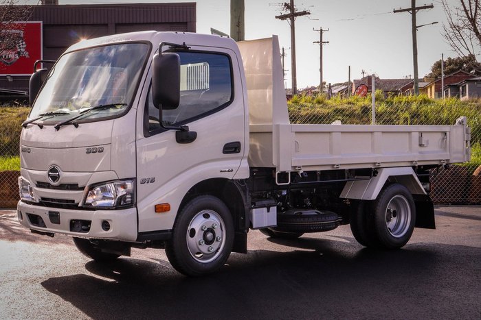 2026 Hino 300 Series 616 Tipper