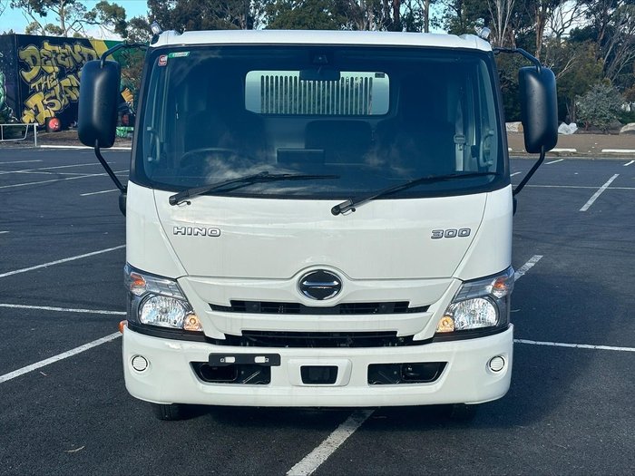2026 Hino 300 Series 616 Tipper