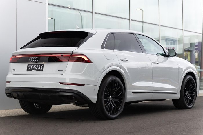 2025 Audi Q8 50 TDI S line