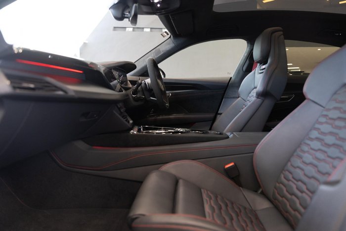 2025 Audi RS e-tron GT performance