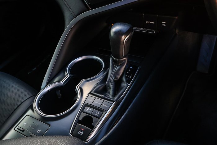 2020 Toyota Camry SL