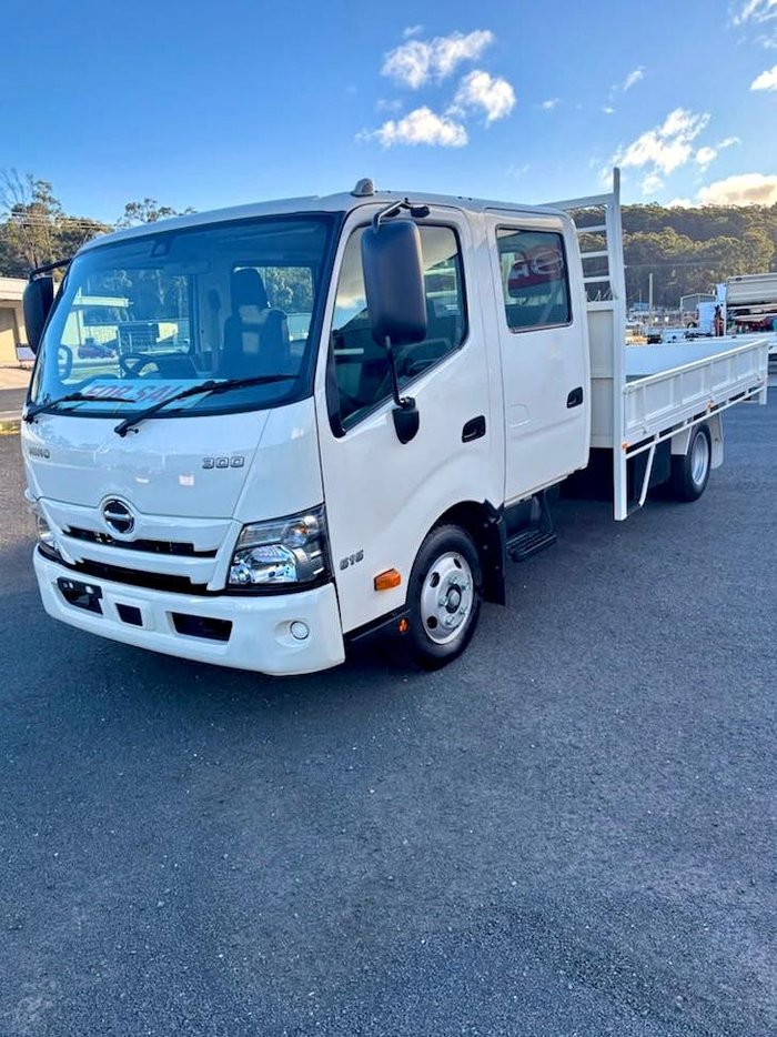 2025 Hino 300 Series
