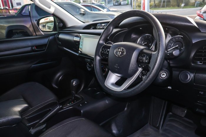 2024 Toyota Hilux SR