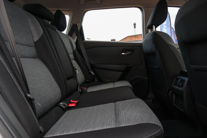 2024 Nissan X-TRAIL ST