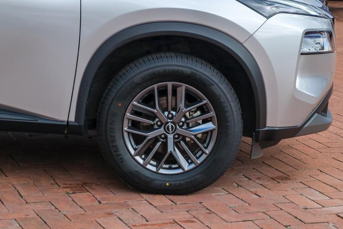 2024 Nissan X-TRAIL ST