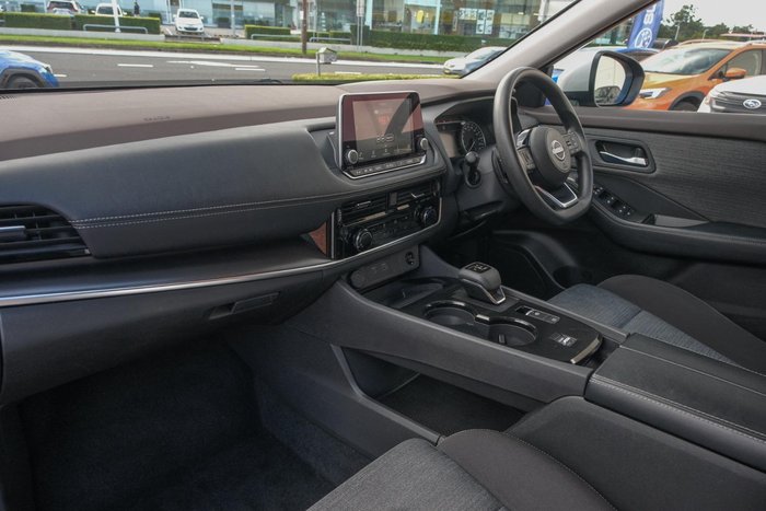 2024 Nissan X-TRAIL ST