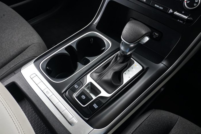2022 Kia Carnival S