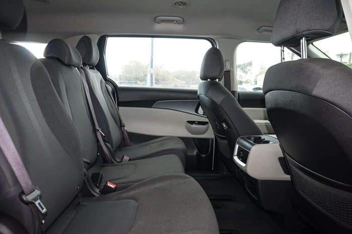 2022 Kia Carnival S