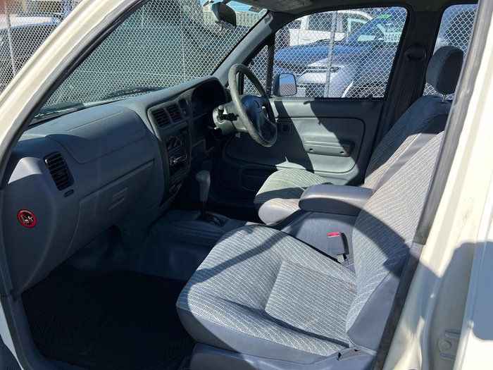 2000 Toyota Hilux RZN149R French Vanilla