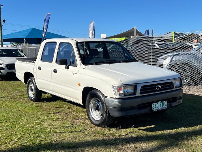 2000 Toyota Hilux RZN149R French Vanilla