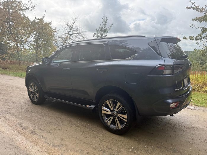 2023 Isuzu MU-X LS-T