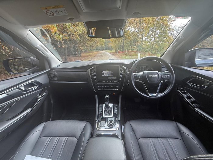 2023 Isuzu MU-X LS-T