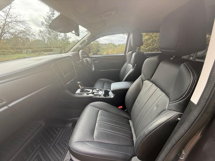 2023 Isuzu MU-X LS-T