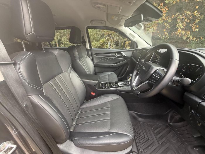 2023 Isuzu MU-X LS-T