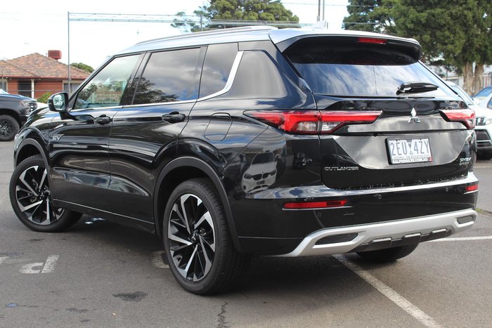 2025 Mitsubishi Outlander PHEV Exceed Tourer