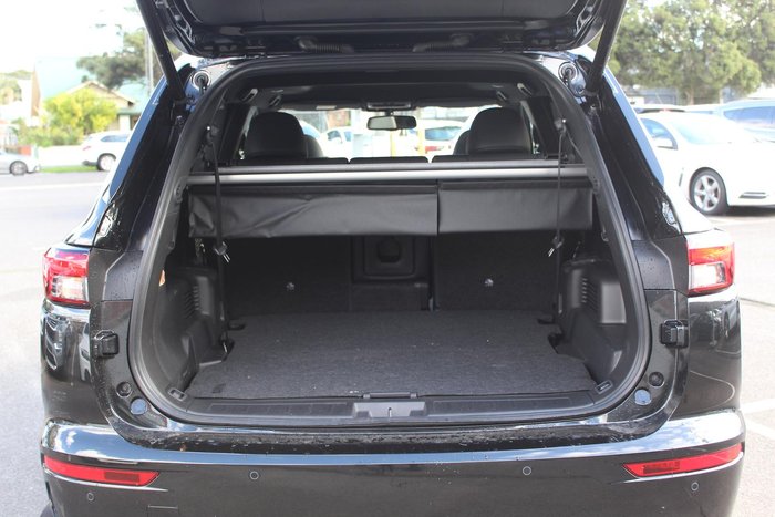 2025 Mitsubishi Outlander PHEV Exceed Tourer