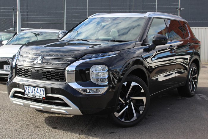 2025 Mitsubishi Outlander PHEV Exceed Tourer