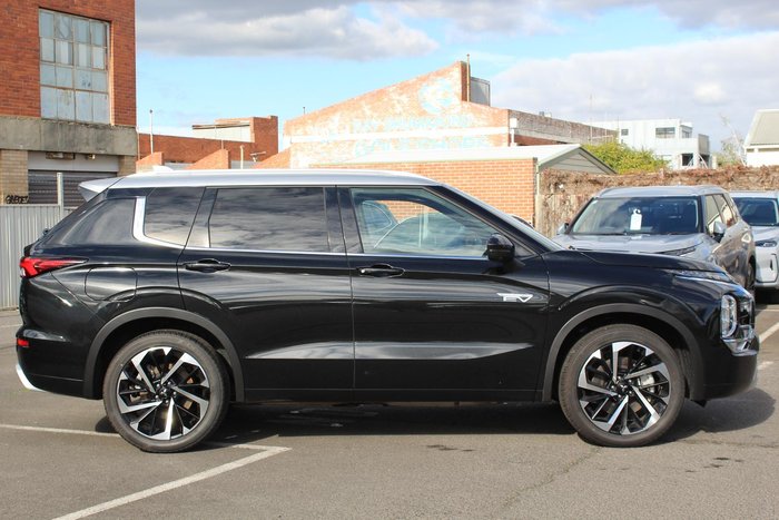 2025 Mitsubishi Outlander PHEV Exceed Tourer