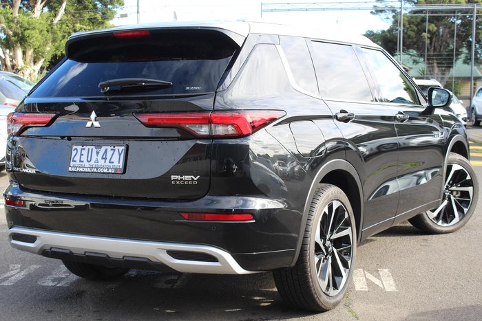 2025 Mitsubishi Outlander PHEV Exceed Tourer