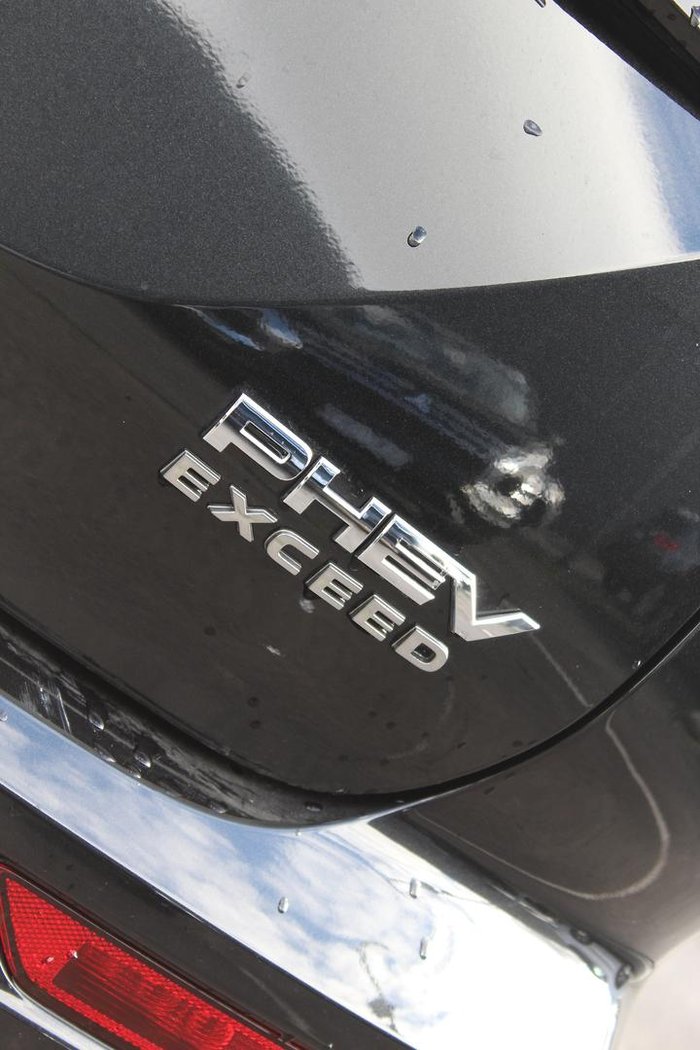 2025 Mitsubishi Outlander PHEV Exceed Tourer