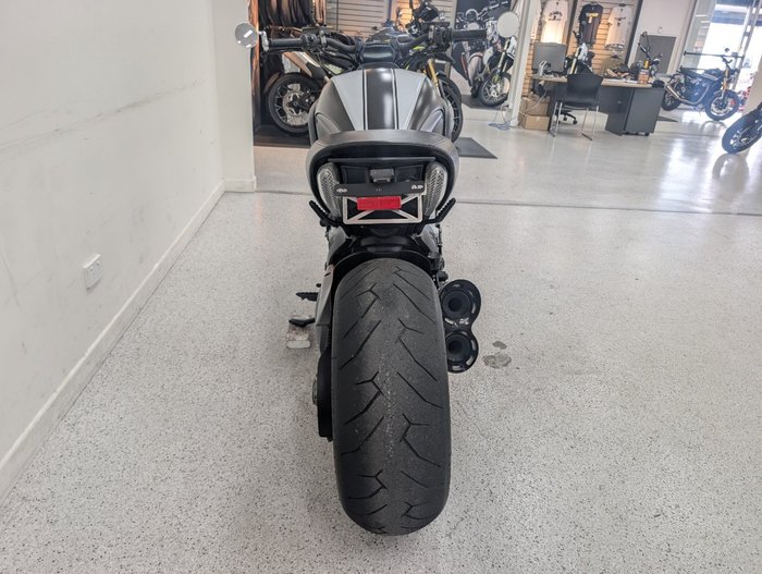 2015 DUCATI DIAVEL CARBON Black