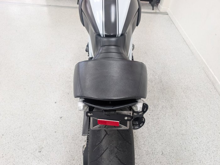2015 DUCATI DIAVEL CARBON Black