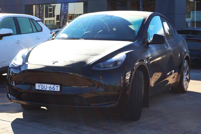 2023 Tesla Model Y Rear-Wheel Drive