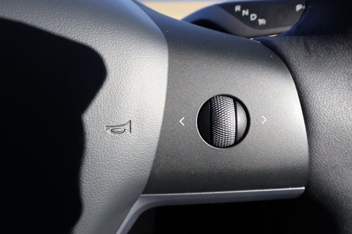 2023 Tesla Model Y Rear-Wheel Drive