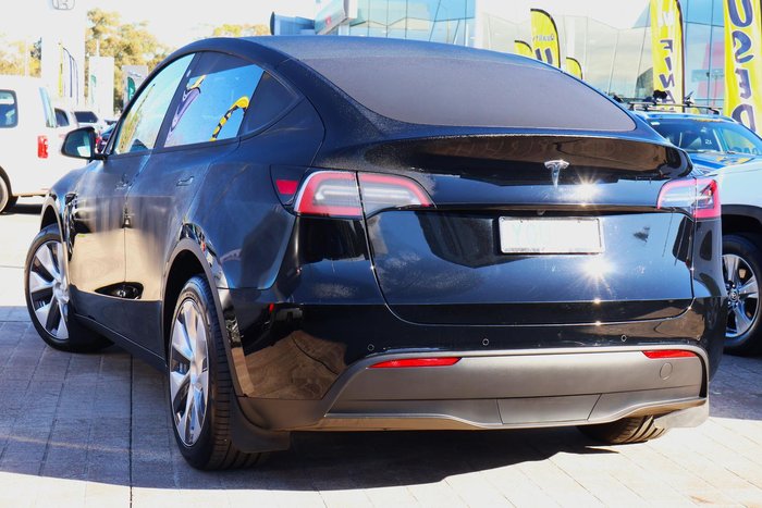 2023 Tesla Model Y Rear-Wheel Drive