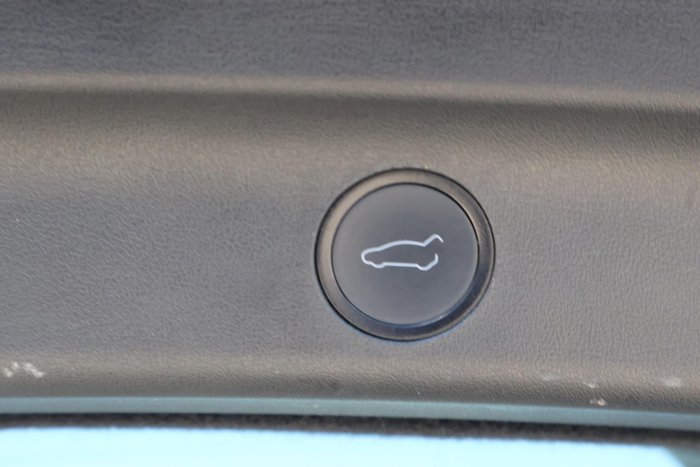 2023 Tesla Model Y Rear-Wheel Drive