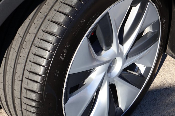 2023 Tesla Model Y Rear-Wheel Drive