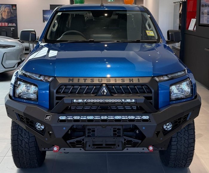 2025 Mitsubishi Triton GLX-R