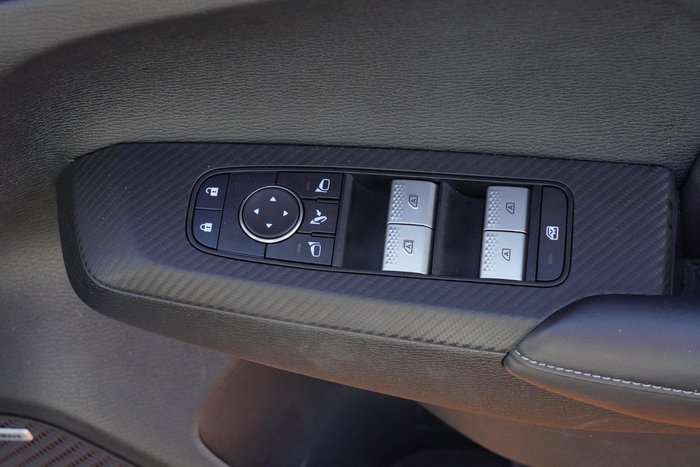 2025 Mitsubishi Outlander LS