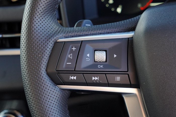 2025 Mitsubishi Outlander LS