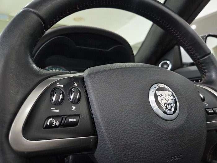 2013 Jaguar XKR
