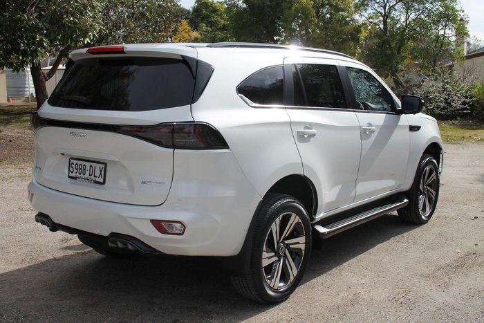 2025 Isuzu MU-X LS-T