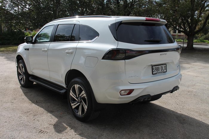 2025 Isuzu MU-X LS-T