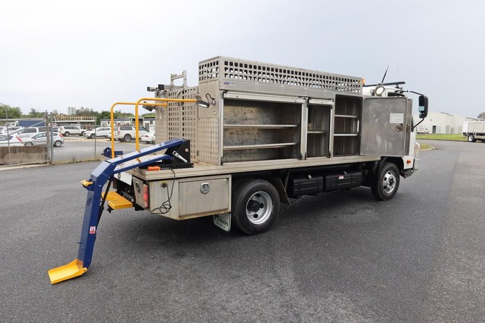 2017 Hino 300 Series 921
