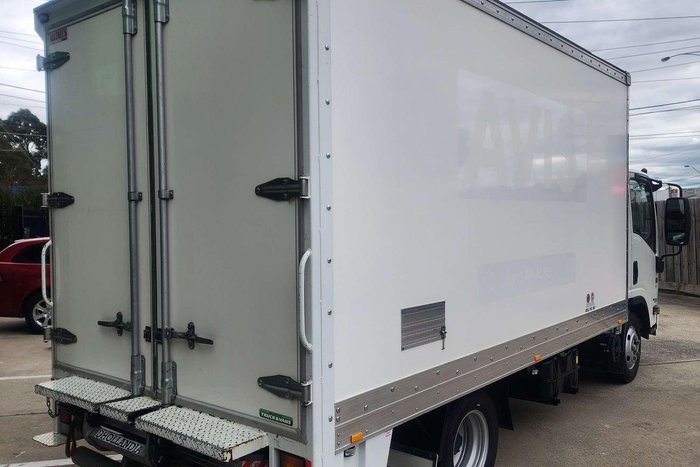 2021 Isuzu N Series NNR 45-150