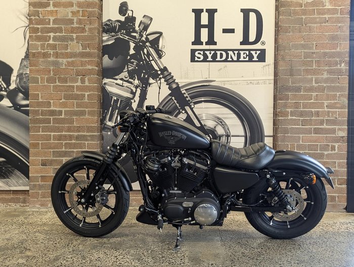 2016 Harley-Davidson Iron 883 (XL883N) Sportster Black