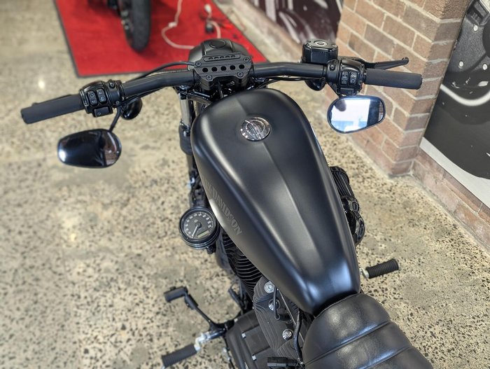 2016 Harley-Davidson Iron 883 (XL883N) Sportster Black