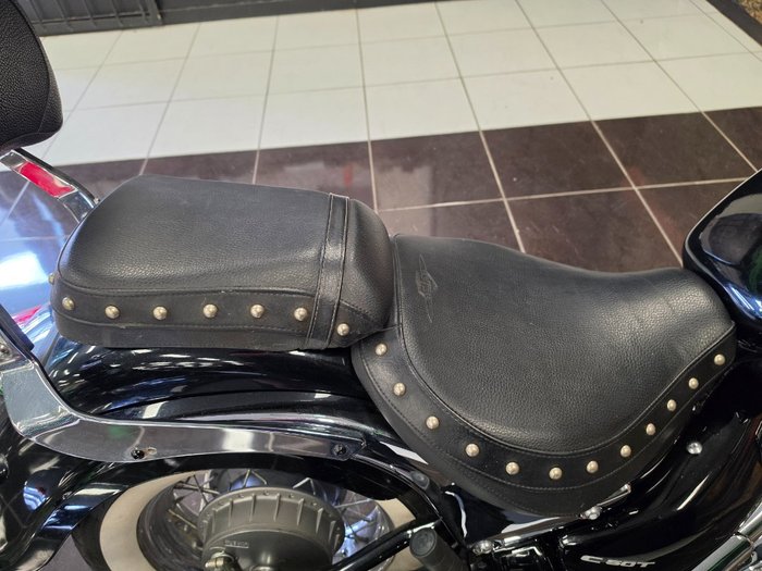 2017 Suzuki VL800T (BOULEVARD C50T) BLACK